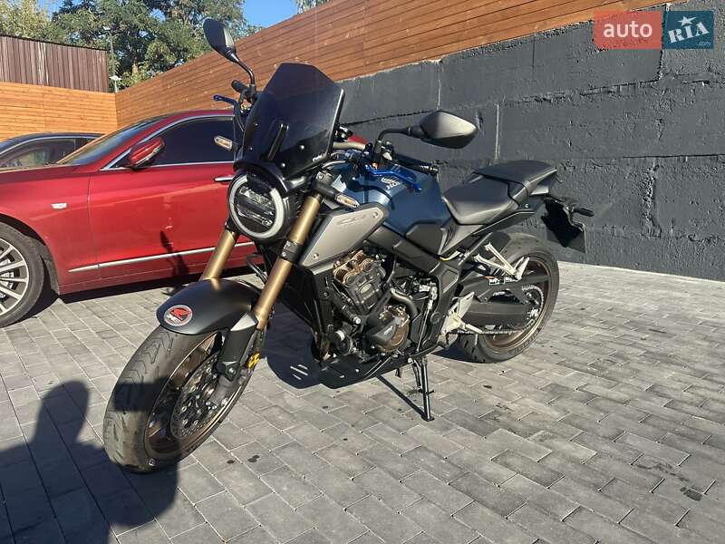 Мотоцикл Без обтекателей (Naked bike) Honda CB 650R 2020 в Киеве