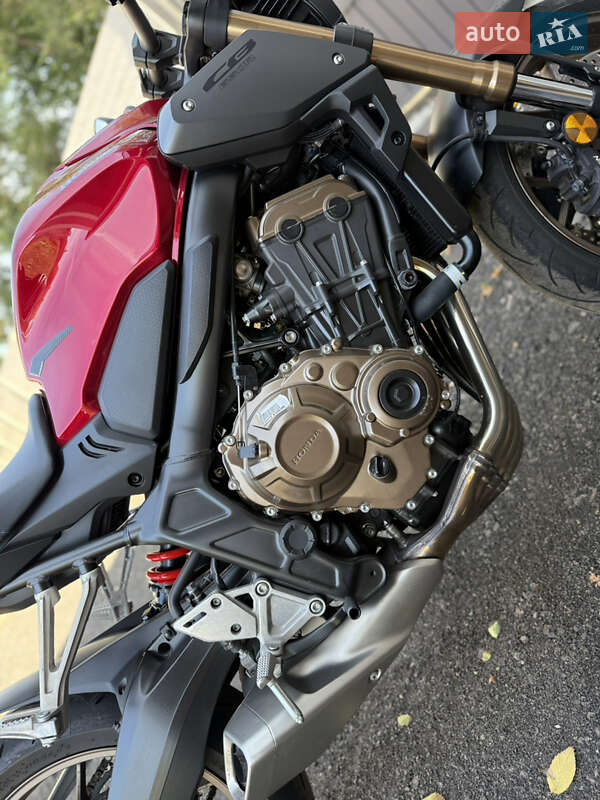 Мотоцикл Без обтекателей (Naked bike) Honda CB 650R 2023 в Кривом Роге