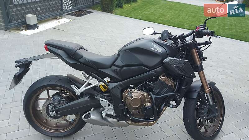 Мотоцикл Без обтекателей (Naked bike) Honda CB 650R 2021 в Виннице фото 12 Мотоцикл Без обтекателей (Naked bike) Honda CB 650R 2021 в Виннице