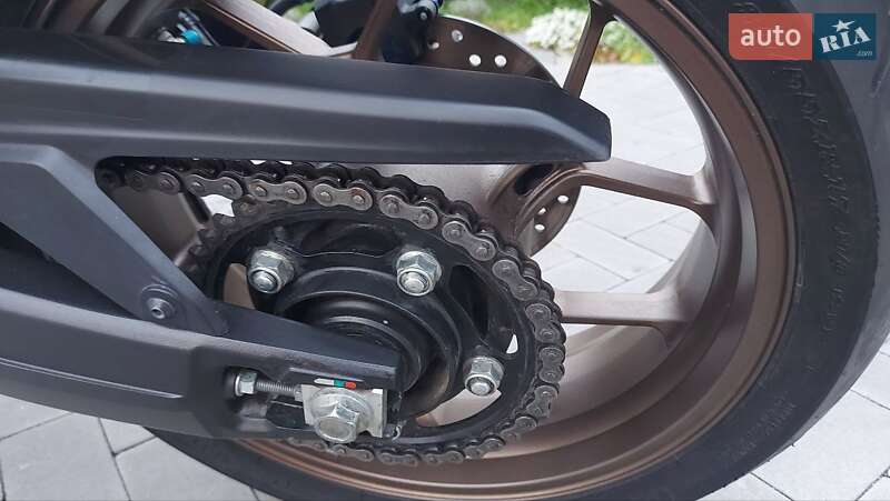 Мотоцикл Без обтекателей (Naked bike) Honda CB 650R 2021 в Виннице фото 17 Мотоцикл Без обтекателей (Naked bike) Honda CB 650R 2021 в Виннице