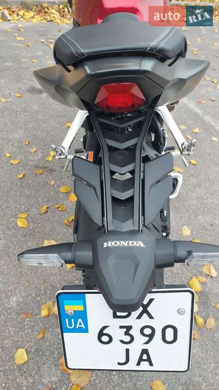 Мотоцикл Без обтікачів (Naked bike) Honda CB 650R 2025 в Вінниці фото 5 Мотоцикл Без обтікачів (Naked bike) Honda CB 650R 2025 в Вінниці