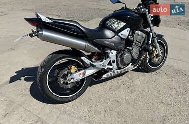 Мотоцикл Без обтекателей (Naked bike) Honda CB 900F Hornet 2002 в 