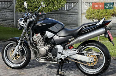 Мотоцикл Без обтекателей (Naked bike) Honda CB 900F Hornet 2002 в 