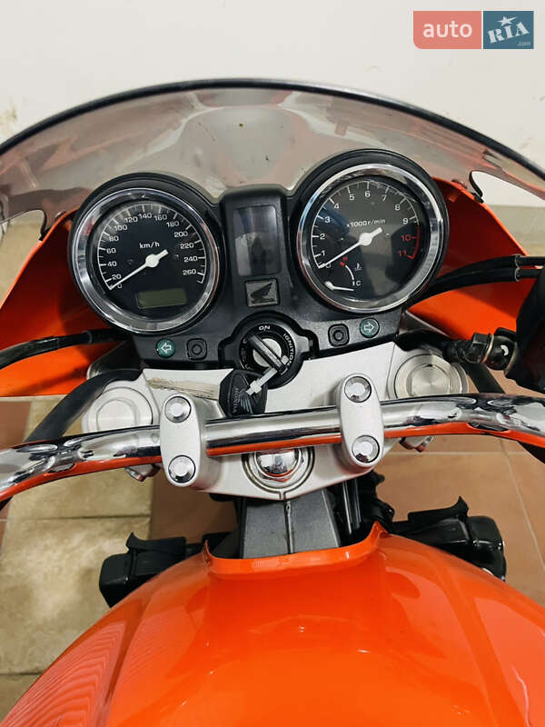 Мотоцикл Без обтікачів (Naked bike) Honda CB 900F Hornet 2002 в Києві