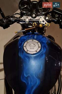 Мотоцикл Многоцелевой (All-round) Honda CB 900F Hornet 2005 в 