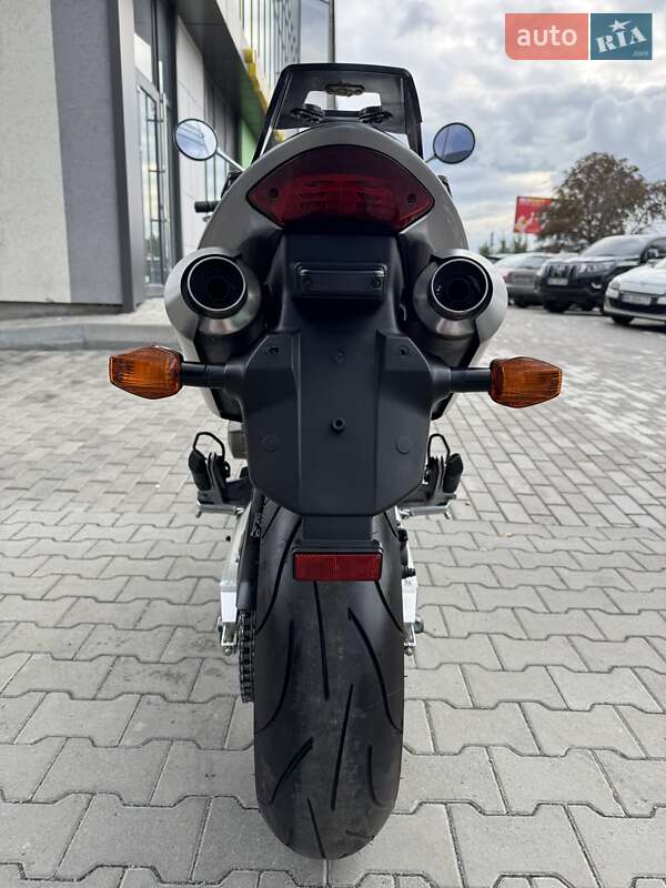 Мотоцикл Без обтекателей (Naked bike) Honda CB 900F Hornet 2002 в Ровно фото 28 Мотоцикл Без обтекателей (Naked bike) Honda CB 900F Hornet 2002 в Ровно