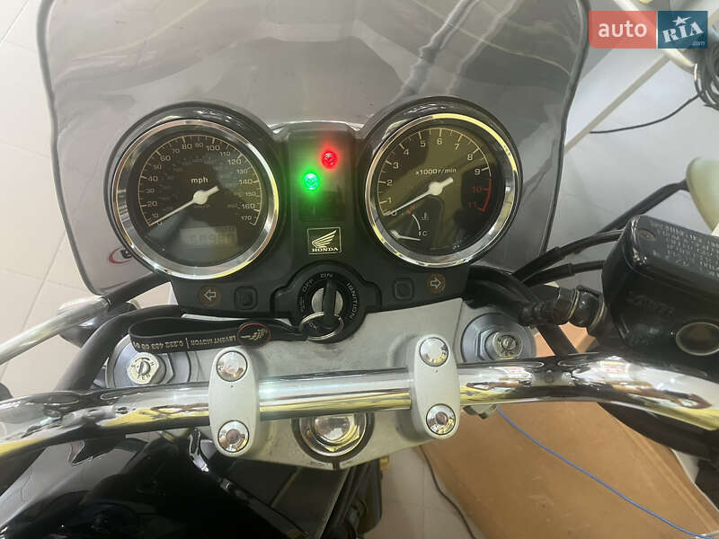 Мотоцикл Классик Honda CB 900F Hornet 2005 в Буске