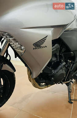 Мотоцикл Спорт-туризм Honda CBF 1000 2011 в 