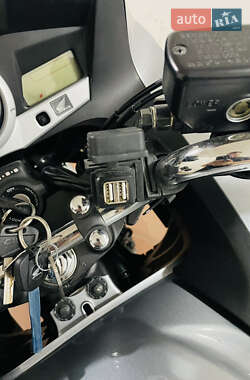 Мотоцикл Спорт-туризм Honda CBF 1000 2011 в 