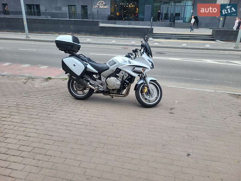 Мотоцикл Классик Honda CBF 1000 2009 в Киеве