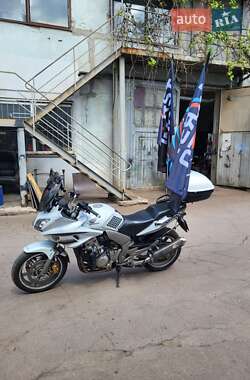 Мотоцикл Классик Honda CBF 1000 2009 в 