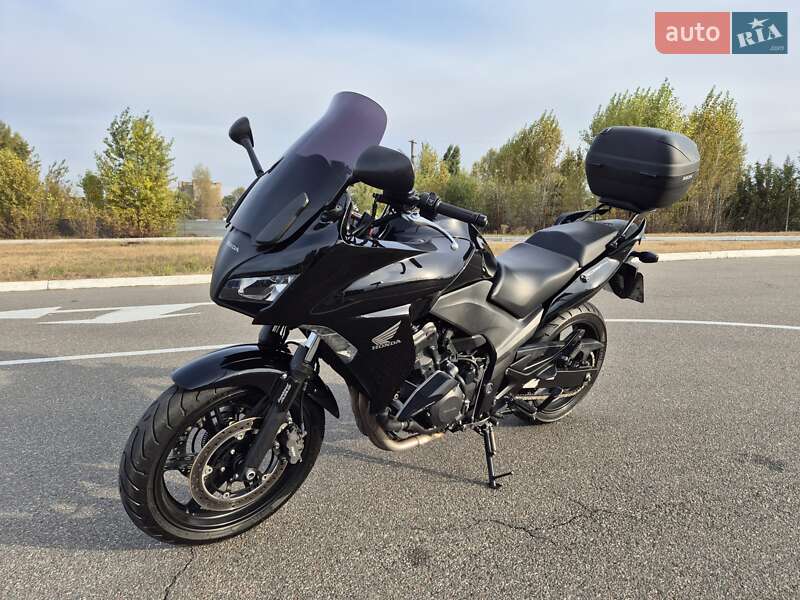 Мотоцикл Спорт-туризм Honda CBF 1000 2010 в 
