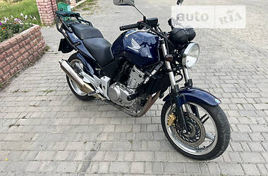 Мотоцикл Спорт-туризм Honda CBF 500 2005 в Вараше
