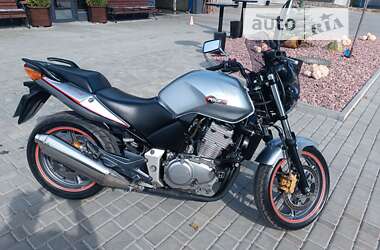 Мотоцикл Без обтекателей (Naked bike) Honda CBF 500 2006 в Первомайске