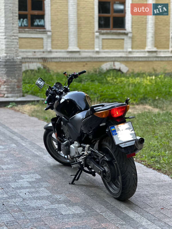 Мотоцикл Спорт-туризм Honda CBF 500 2006 в 