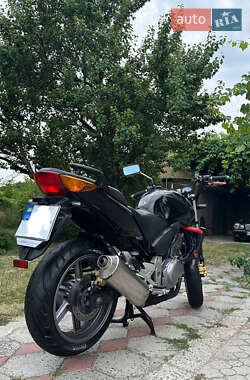 Мотоцикл Спорт-туризм Honda CBF 500 2006 в 