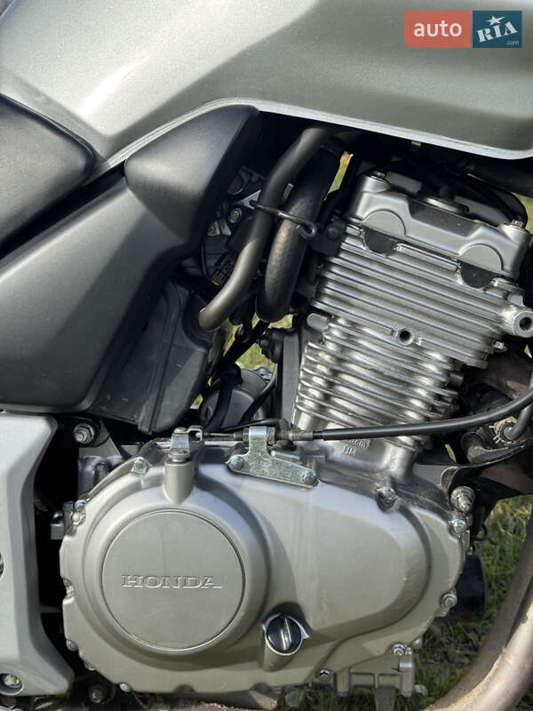 Мотоцикл Без обтекателей (Naked bike) Honda CBF 500 2004 в Черкассах