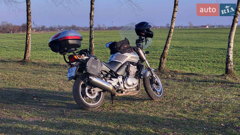 Мотоцикл Багатоцільовий (All-round) Honda CBF 500 2004 в Володимирі