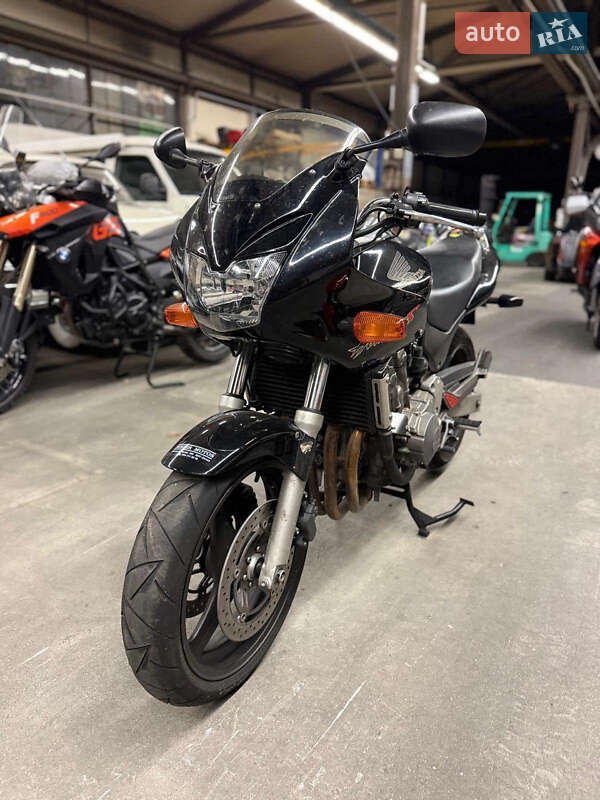 Мотоцикл Спорт-туризм Honda CBF 600 2000 в 
