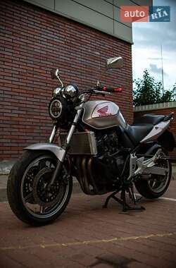 Мотоцикл Без обтекателей (Naked bike) Honda CBF 600N 2005 в 