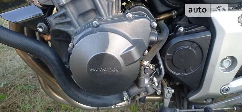 Мотоцикл Спорт-туризм Honda CBF 600N 2004 в Ананьеве фото 9 Мотоцикл Спорт-туризм Honda CBF 600N 2004 в Ананьеве