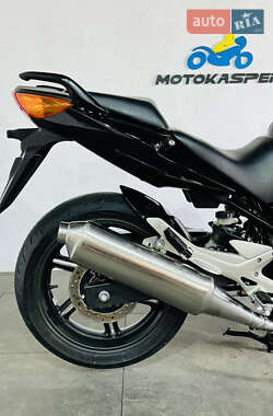 Мотоцикл Без обтекателей (Naked bike) Honda CBF 600N 2004 в 