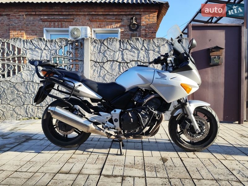 Honda CBF 600N 2005