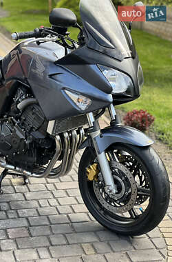 Мотоцикл Спорт-туризм Honda CBF 600S 2005 в 
