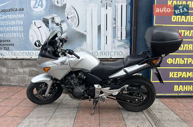 Мотоцикл Спорт-туризм Honda CBF 600S 2004 в 