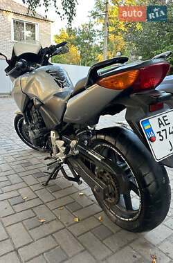 Мотоцикл Спорт-туризм Honda CBF 600SA 2005 в 