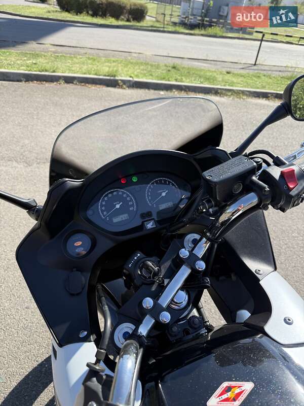 Мотоцикл Спорт-туризм Honda CBF 600SA 2010 в Кривому Розі фото 5 Мотоцикл Спорт-туризм Honda CBF 600SA 2010 в Кривому Розі