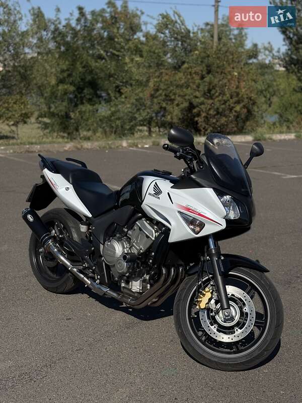 Мотоцикл Спорт-туризм Honda CBF 600SA 2010 в Кривому Розі фото 16 Мотоцикл Спорт-туризм Honda CBF 600SA 2010 в Кривому Розі