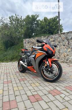 Спортбайк Honda CBR 1000RR 2010 в Коломаке