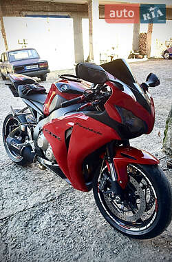 Спортбайк Honda CBR 1000RR 2008 в Хмельницькому