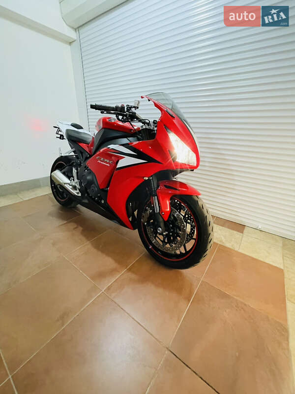Спортбайк Honda CBR 1000RR 2012 в Києві