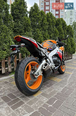 Спортбайк Honda CBR 1000RR 2009 в 