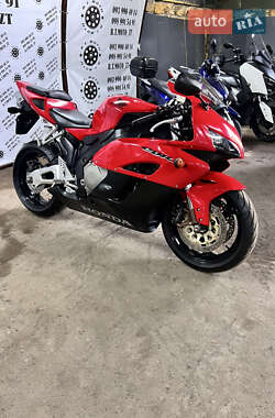 Спортбайк Honda CBR 1000RR 2004 в Житомирі