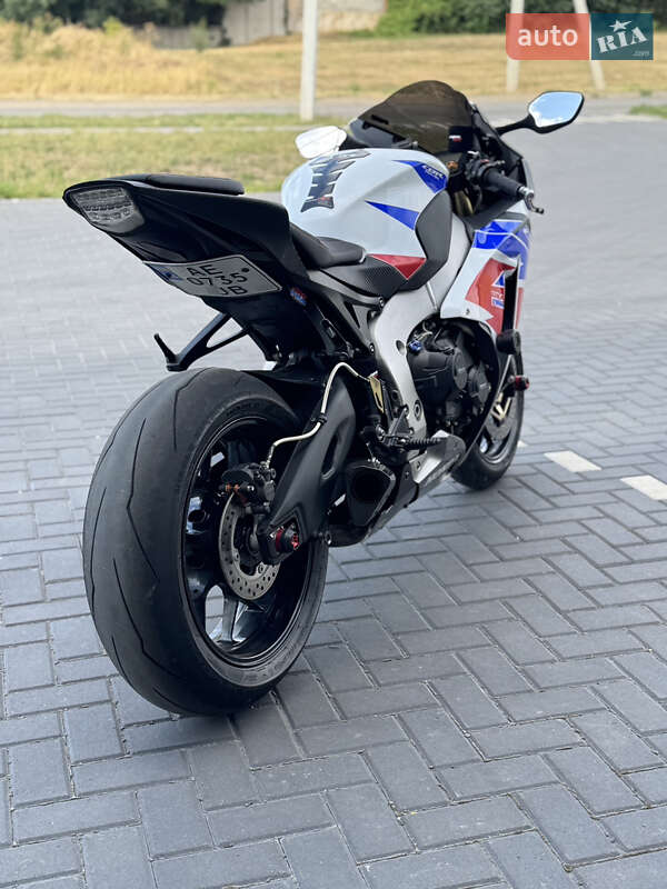 Спортбайк Honda CBR 1000RR 2012 в Кропивницькому