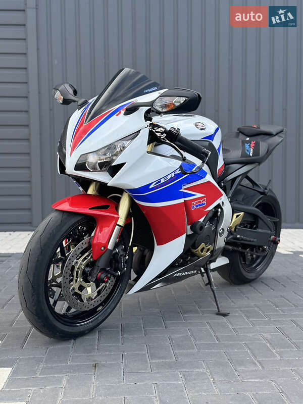 Спортбайк Honda CBR 1000RR 2012 в Кропивницькому
