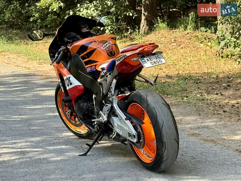 Спортбайк Honda CBR 1000RR 2008 в Новомосковську