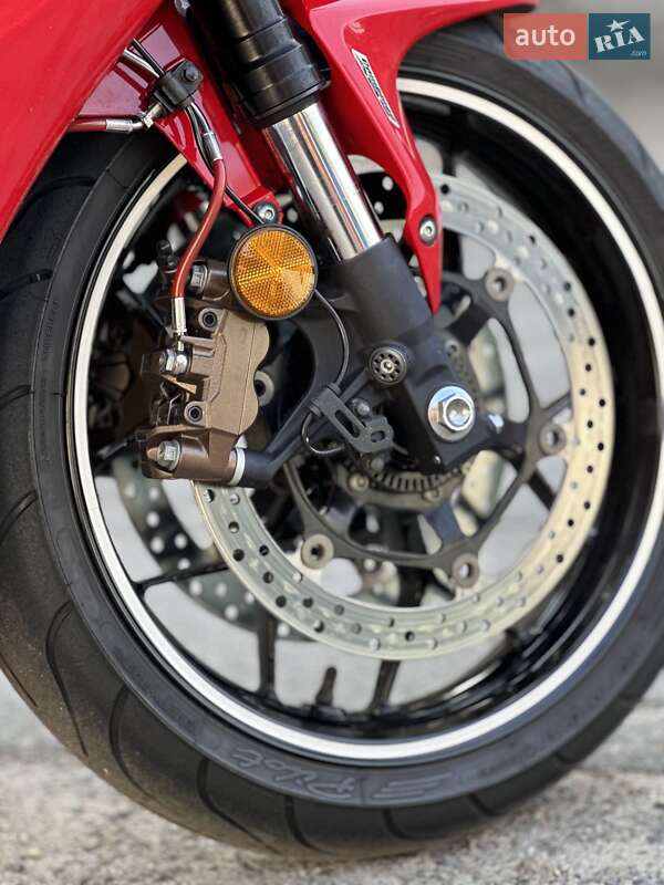 Спортбайк Honda CBR 1000RR 2016 в Запоріжжі