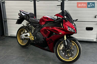 Спортбайк Honda CBR 1000RR 2007 в Киеве