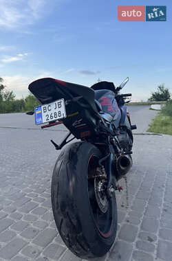 Спортбайк Honda CBR 1000RR 2012 в 