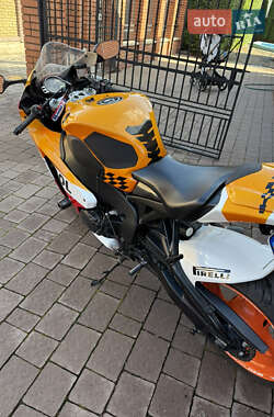 Спортбайк Honda CBR 1000RR 2011 в 