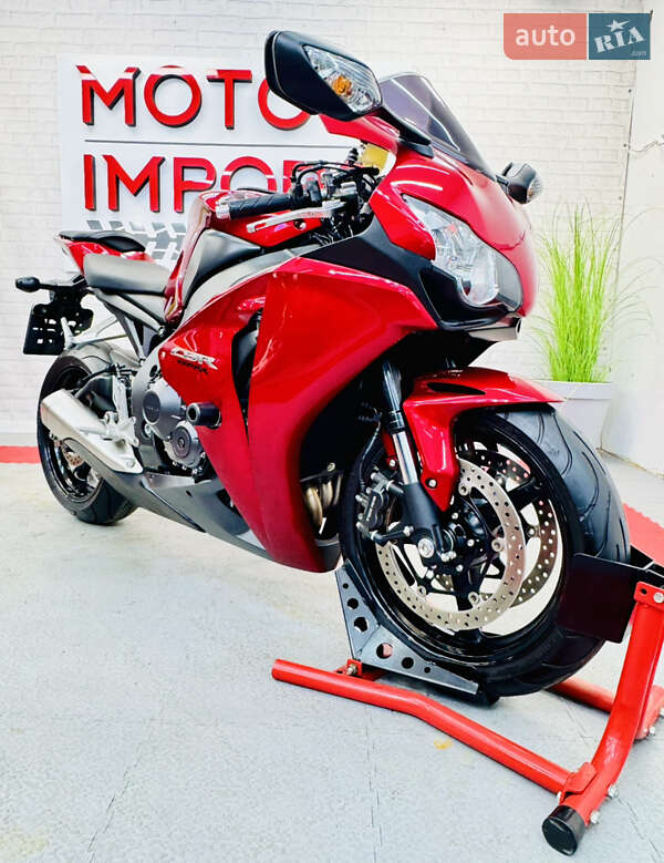 Спортбайк Honda CBR 1000RR 2009 в Одесі фото 2 Спортбайк Honda CBR 1000RR 2009 в Одесі