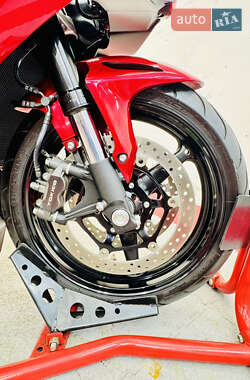 Спортбайк Honda CBR 1000RR 2009 в 