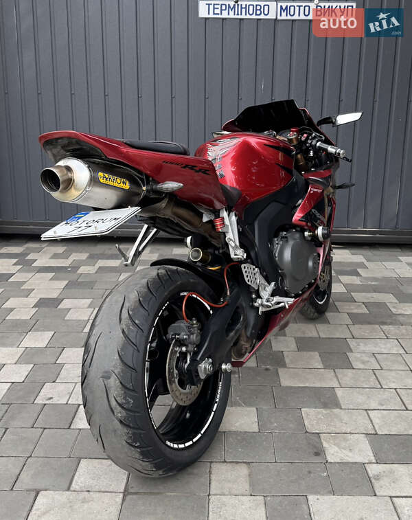 Спортбайк Honda CBR 1000RR 2006 в Днепре