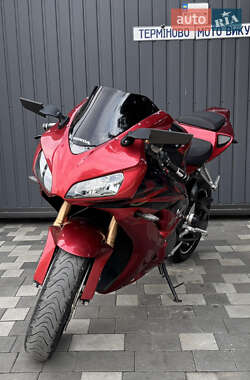Спортбайк Honda CBR 1000RR 2006 в  фото 6 Спортбайк Honda CBR 1000RR 2006 в
