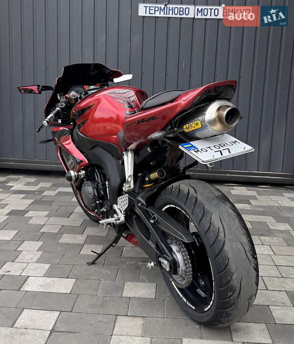 Спортбайк Honda CBR 1000RR 2006 в Днепре