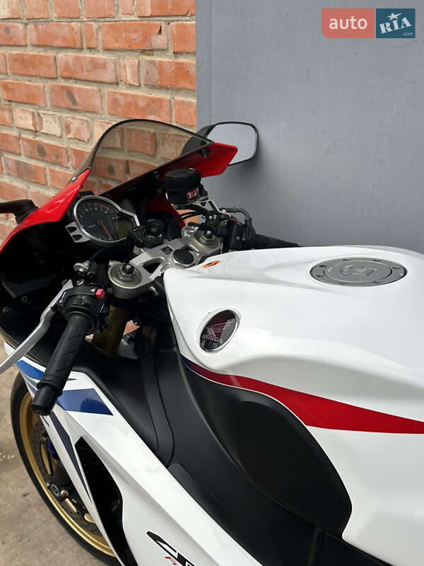 Спортбайк Honda CBR 1000RR 2008 в Ніжині